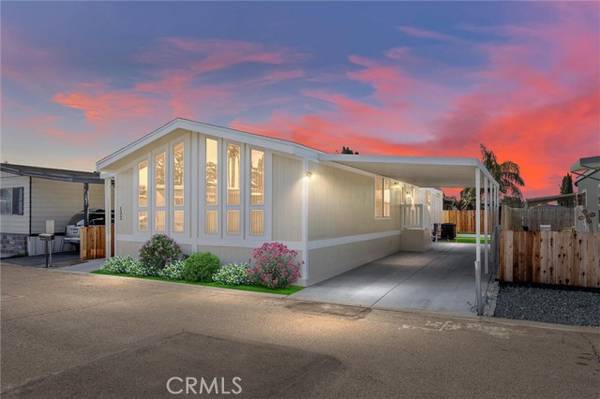 132 Fernwood LN, Bakersfield, CA 93308