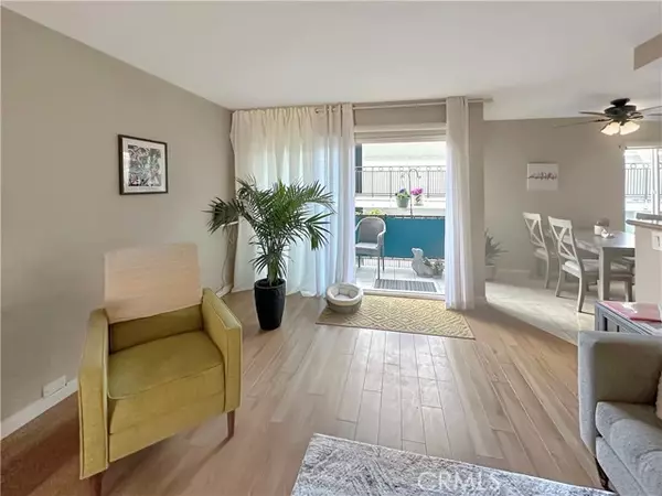 Long Beach, CA 90803,3939 E Allin ST 207