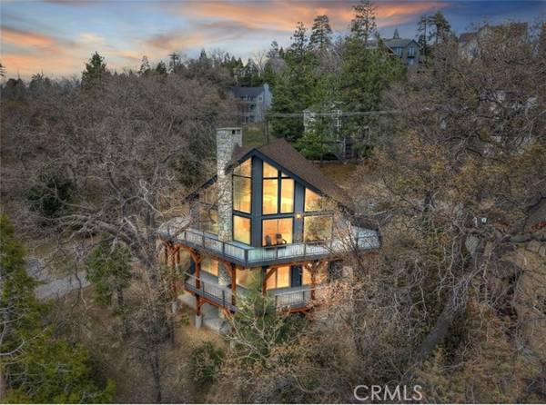 27637 St Bernard LN, Lake Arrowhead, CA 92352