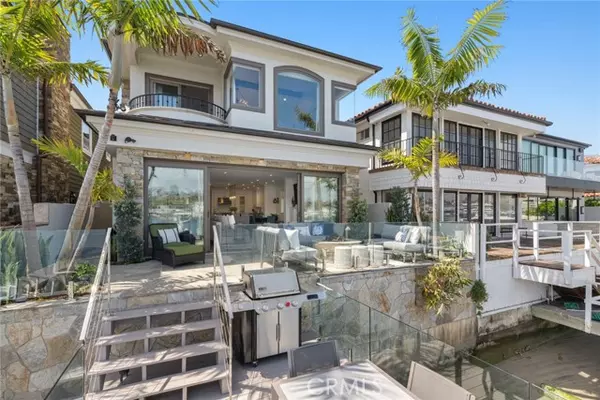 118 Via Lido Nord, Newport Beach, CA 92663