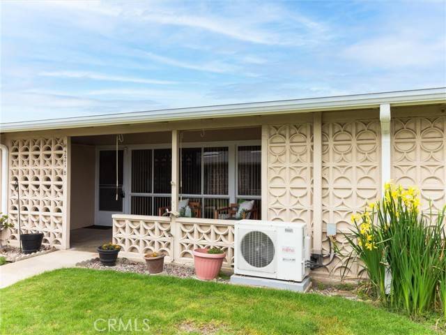 Seal Beach, CA 90740,13061 Oak hill Dr 221B