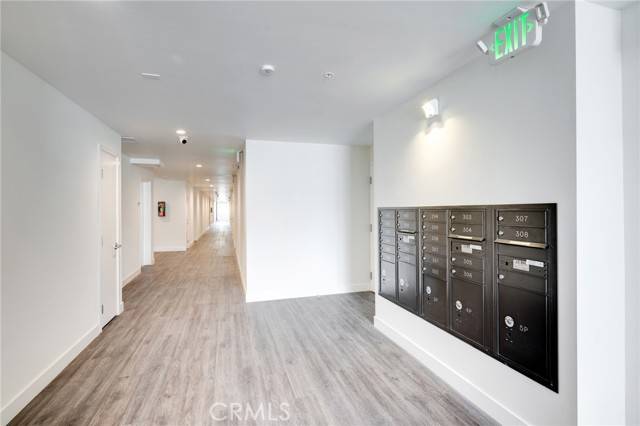 Van Nuys, CA 91405,14526 Hartland ST 104