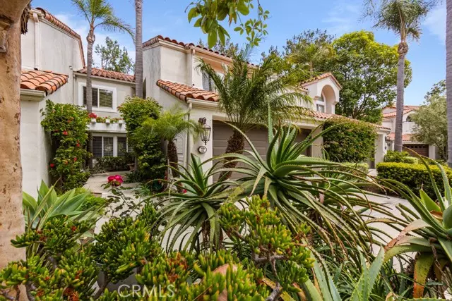 12 Monterey 2, Irvine, CA 92612