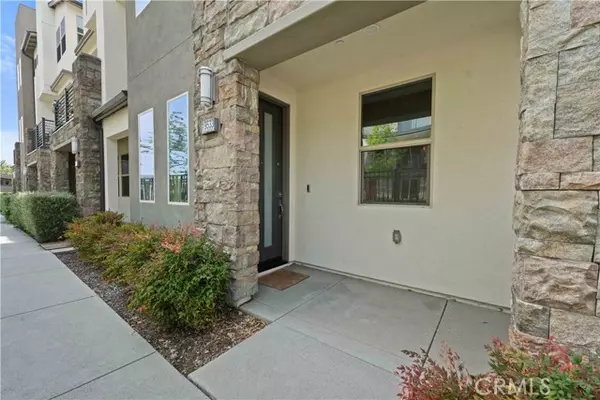 Northridge, CA 91324,19533 Cardigan DR