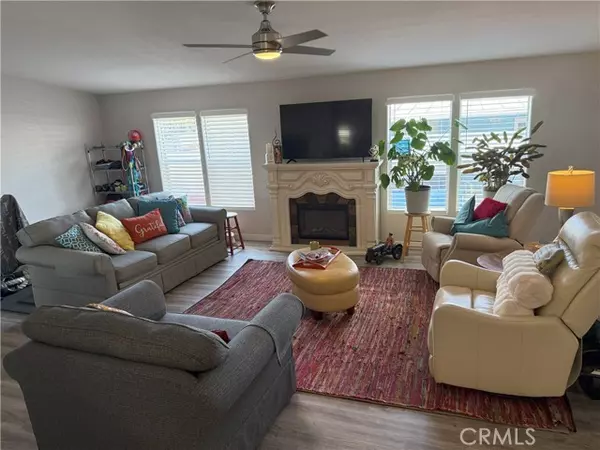 San Diego, CA 92102,1951 47th ST 100