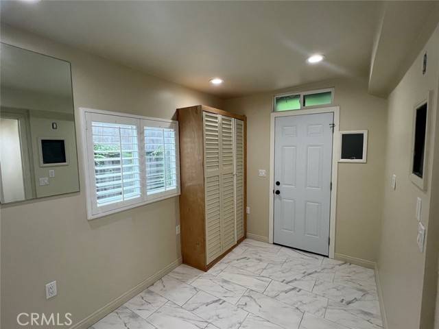 Los Angeles, CA 90034,3335 Oakhurst AVE