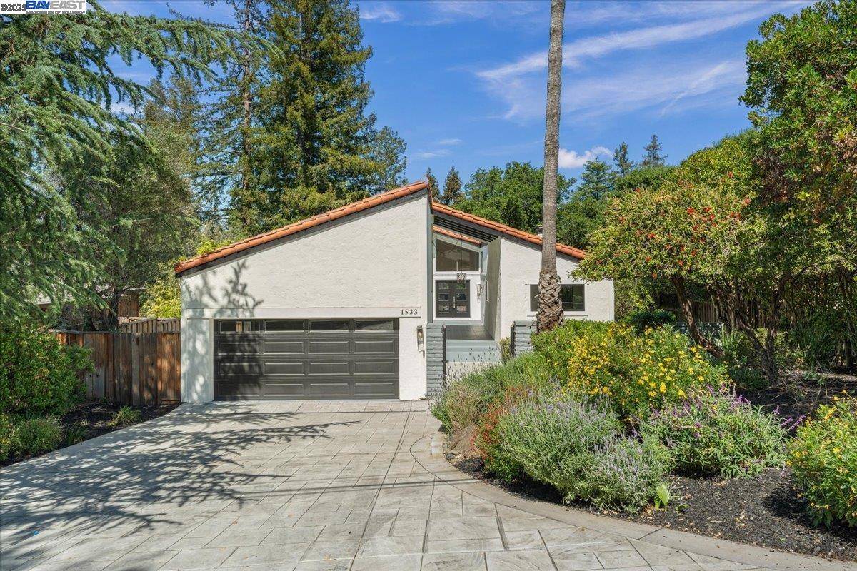Los Altos, CA 94024,1533 Topar Ave