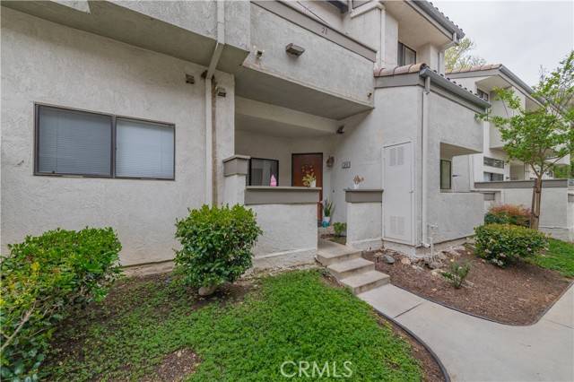 20 Blackbird LN, Pomona, CA 91766