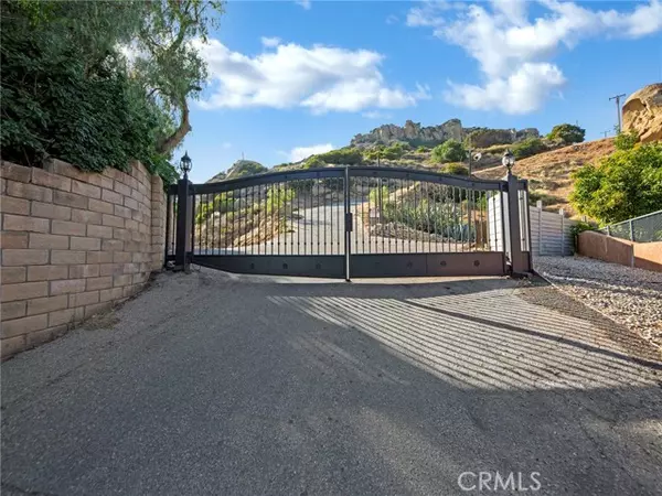501 Thompson AVE, CA 91311