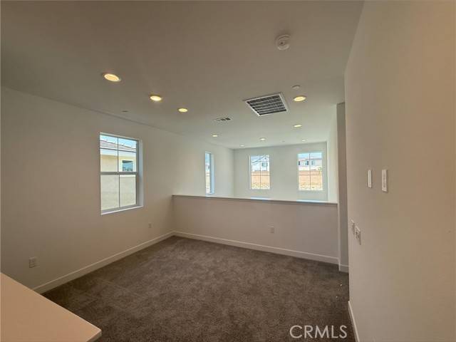 Fontana, CA 92336,5132 Currant WAY