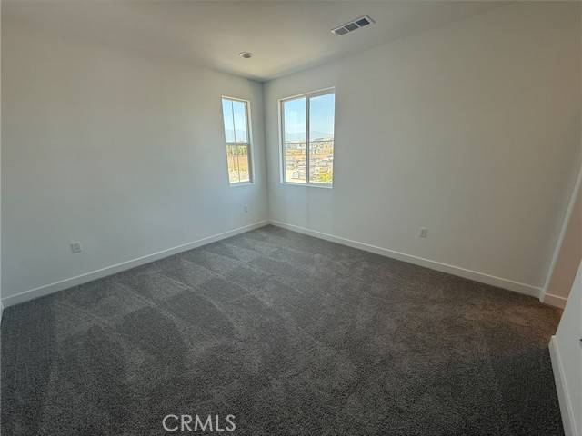 Fontana, CA 92336,5132 Currant WAY