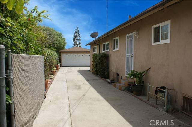 Inglewood, CA 90303,3724 W 105th ST