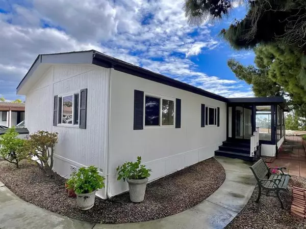 San Marcos, CA 92078,3535 Linda Vista DR 260