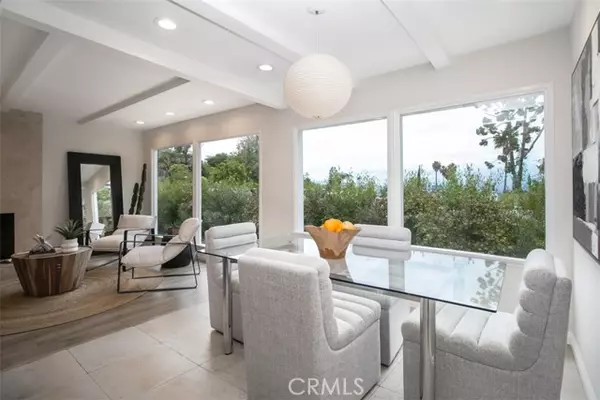 22385 Macfarlane DR, Woodland Hills, CA 91364