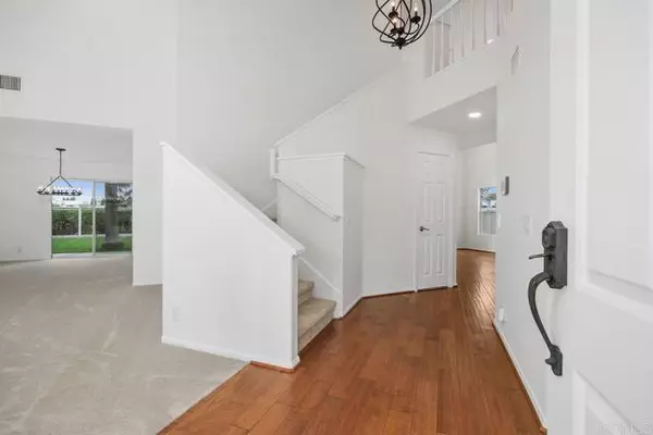 San Marcos, CA 92078,982 Hawthorne CT