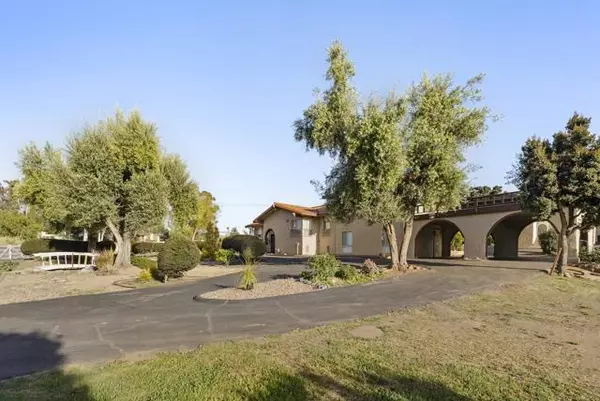 El Cajon, CA 92019,2409 Dehesa RD