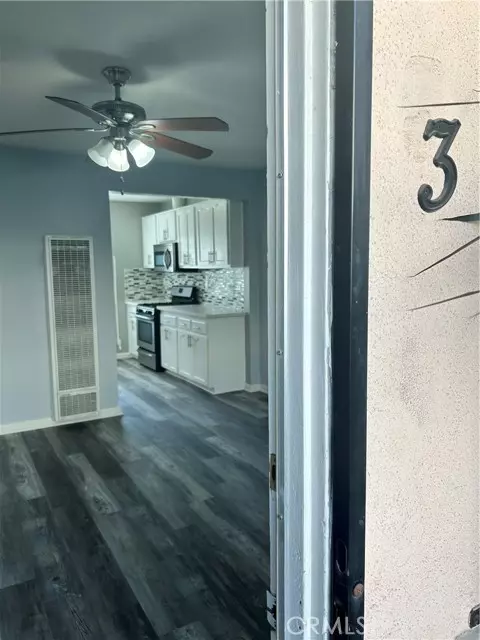 Downey, CA 90241,11440 Old River School RD 3
