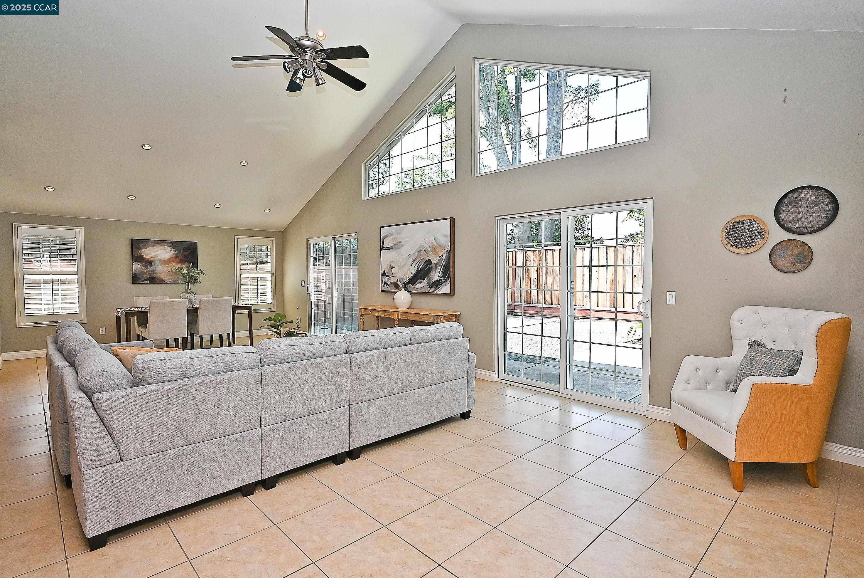65 Dawn Dr, Pleasant Hill, CA 94523