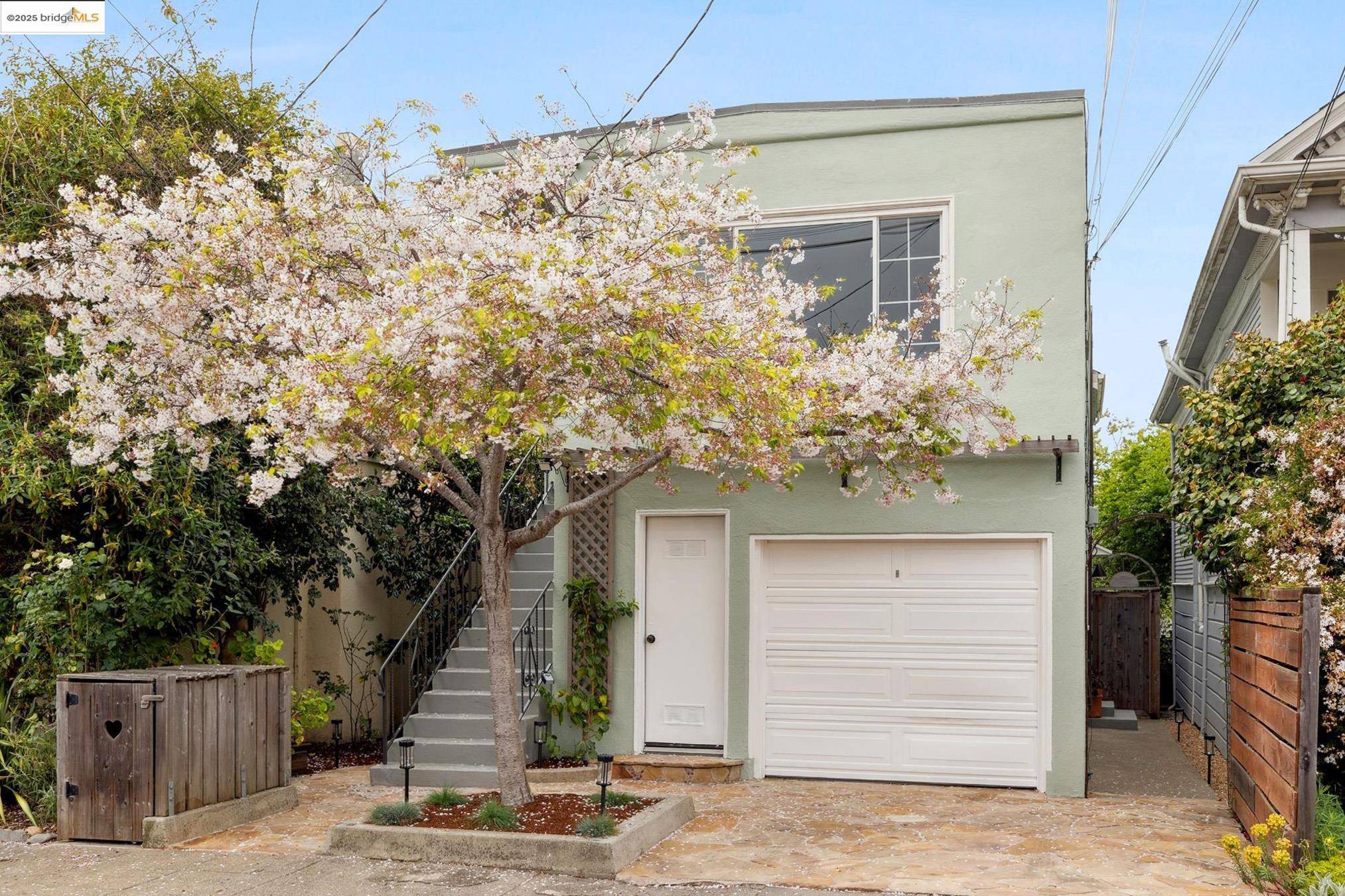 1626 Kains Ave., Berkeley, CA 94702