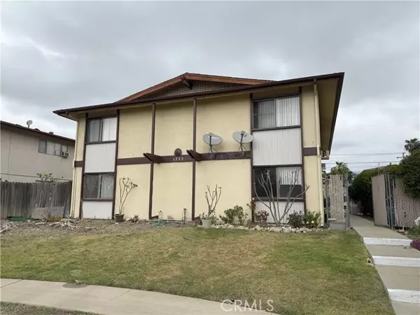 1233 Woodbury CT, Upland, CA 91786