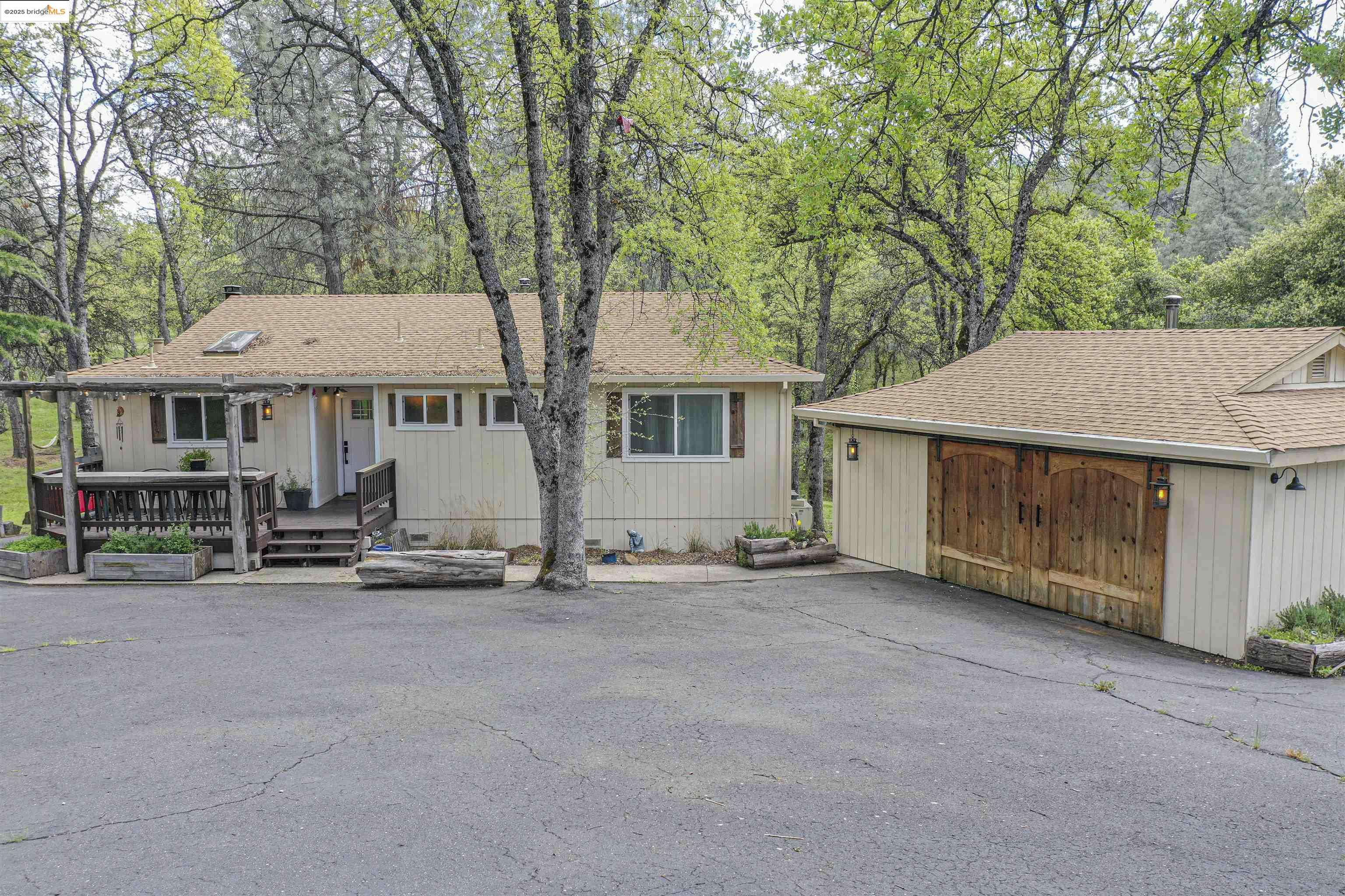 12874 Green Valley Cir, Groveland, CA 95321