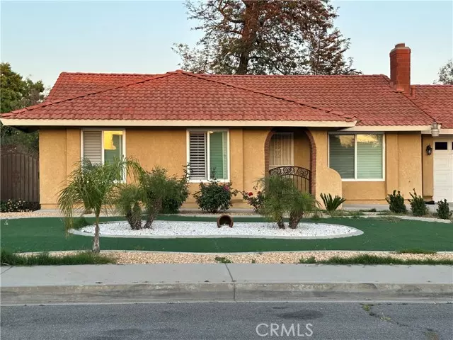961 S Vine AVE, Bloomington, CA 92316