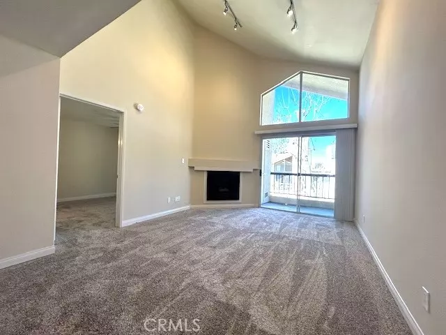 21450 Burbank BLD 311, Woodland Hills, CA 91367
