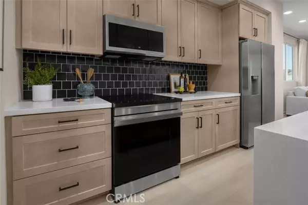 Tustin, CA 92780,146 Balsawood