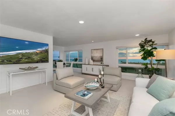 Laguna Beach, CA 92651,21703 Ocean Vista Drive 204