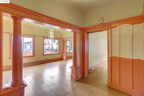 Oakland, CA 94608,1017 56Th St