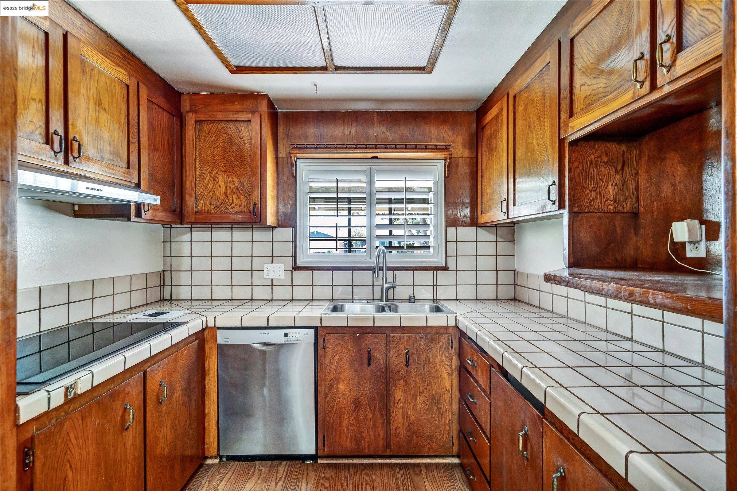 Union City, CA 94587,32252 Coronation Dr