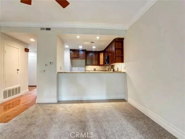 Santa Ana, CA 92704,2516 W MacArthur BLD C
