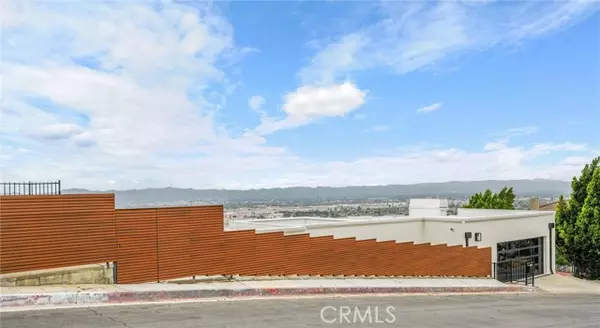 Sun Valley, CA 91352,10050 Olivia Ter