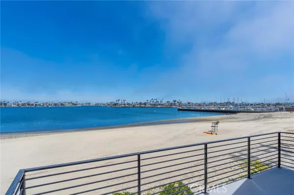 Long Beach, CA 90803,53 68th PL