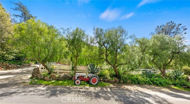29012 Crags DR, Agoura Hills, CA 91301