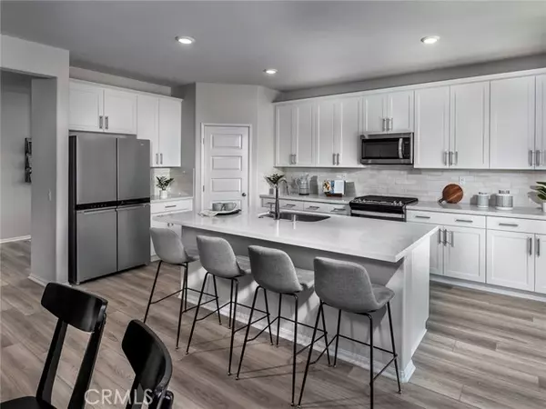 Redlands, CA 92374,2091 Bergamot ST