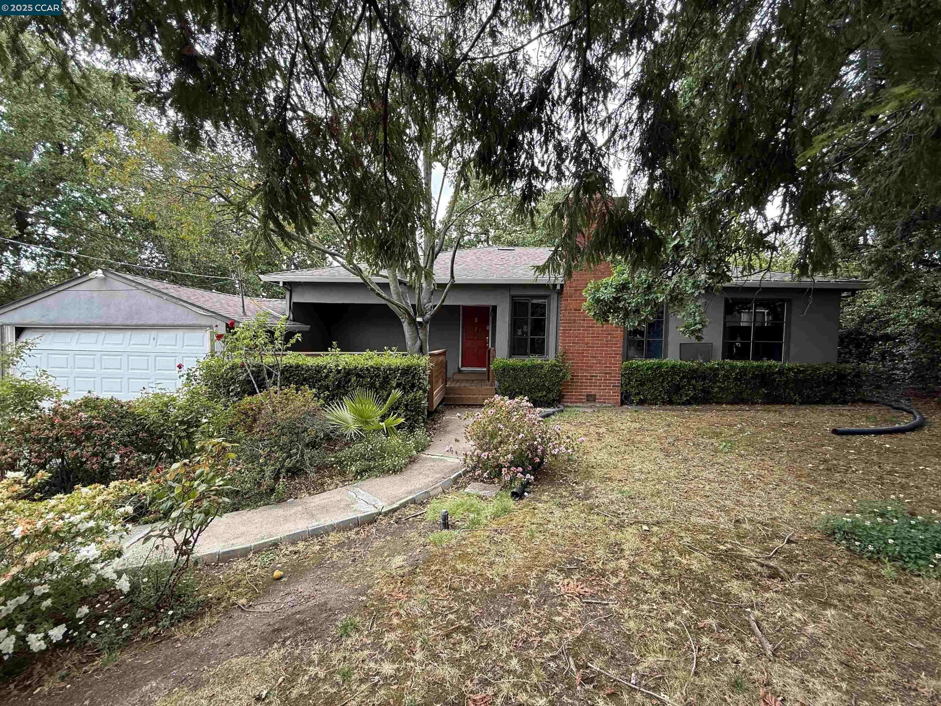 1580 3rd Ave, Walnut Creek, CA 94597