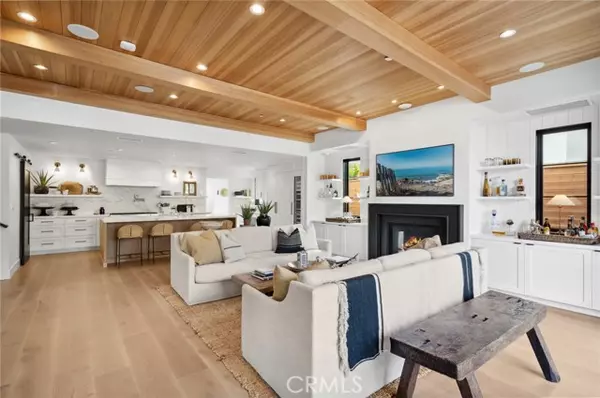 Newport Beach, CA 92661,2045 E Ocean BLD