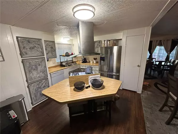 Glendora, CA 91740,201 E Arrow 12