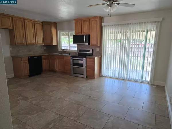 Manteca, CA 95337,1015 Tenaya Ct