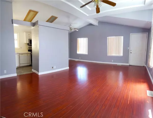 Hawaiian Gardens, CA 90716,12550 Carson ST 21