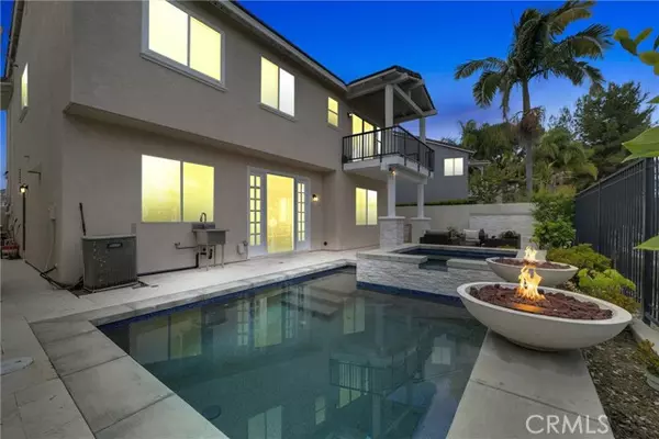 Aliso Viejo, CA 92656,7 Dusk WAY