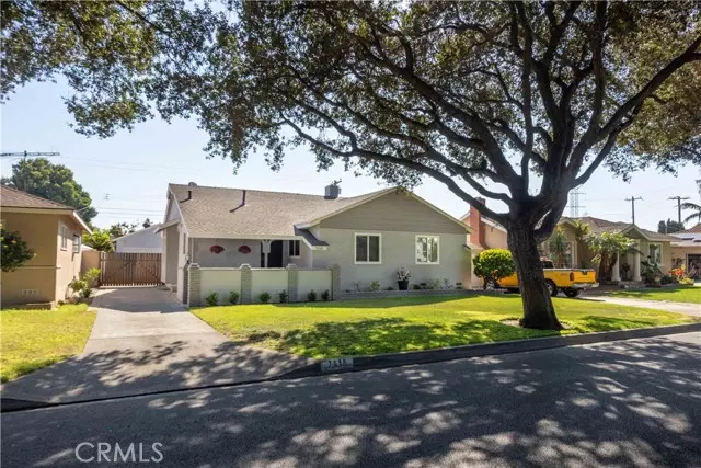 7618 Shady Oak Dr, Downey, CA 90240