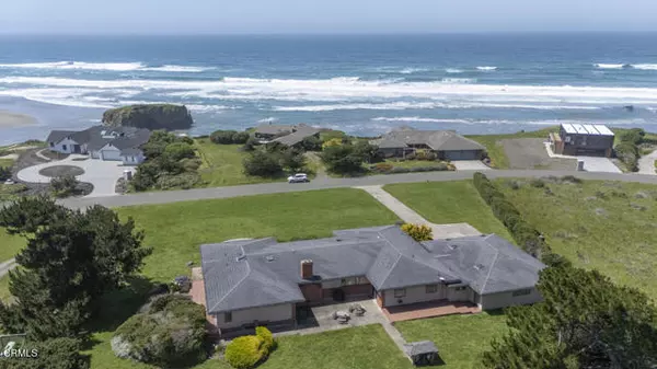 32853 Ocean Meadows CIR, Fort Bragg, CA 95437