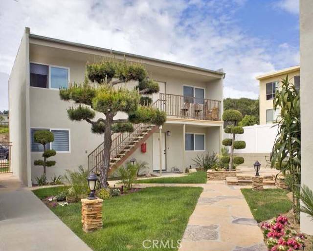 Redondo Beach, CA 90277,1318 Agate ST
