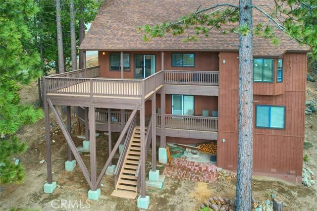 Yosemite, CA 95389,7501 7503 Yosemite Park WAY