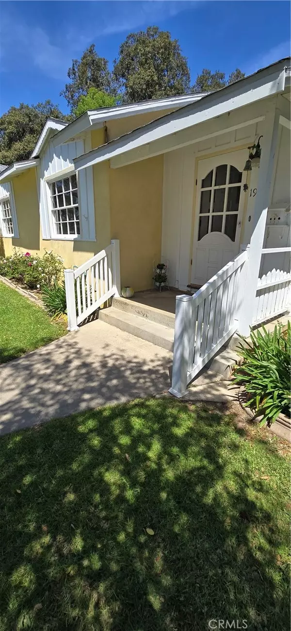 Santa Ana, CA 92706,1922 Meriday LN
