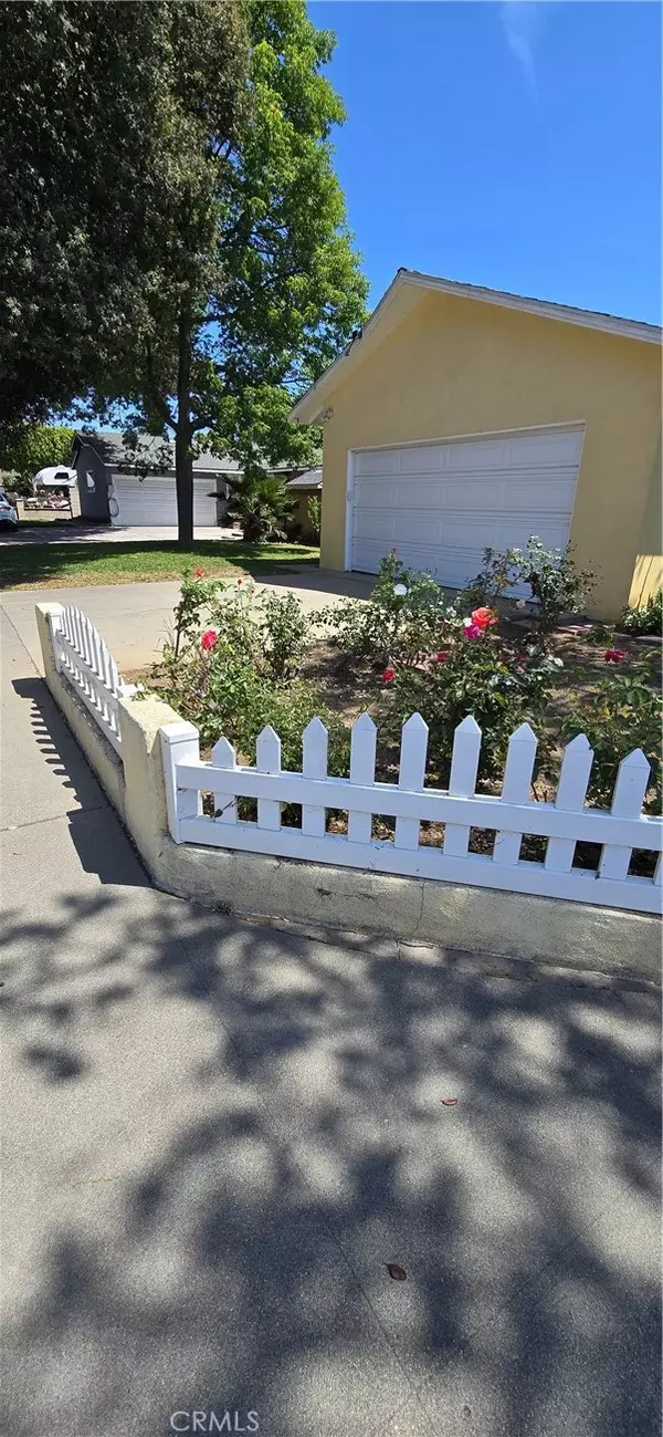 Santa Ana, CA 92706,1922 Meriday LN