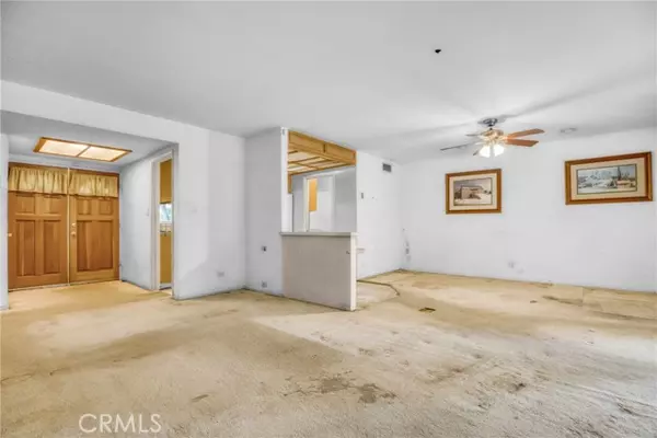 Northridge, CA 91326,10557 Reseda BLD