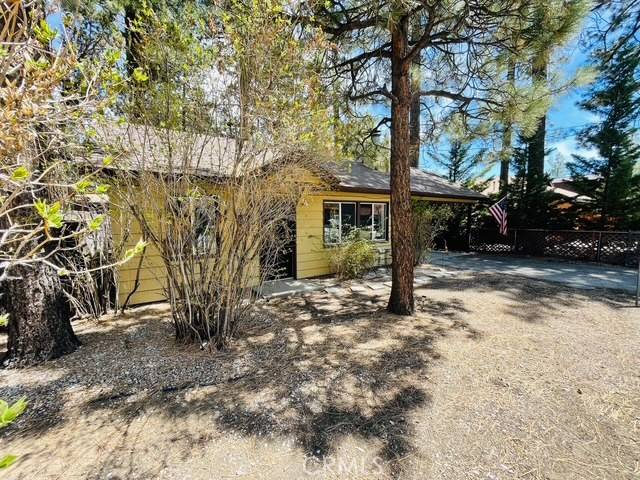 912 Tinkerbell AVE, Big Bear City, CA 92314